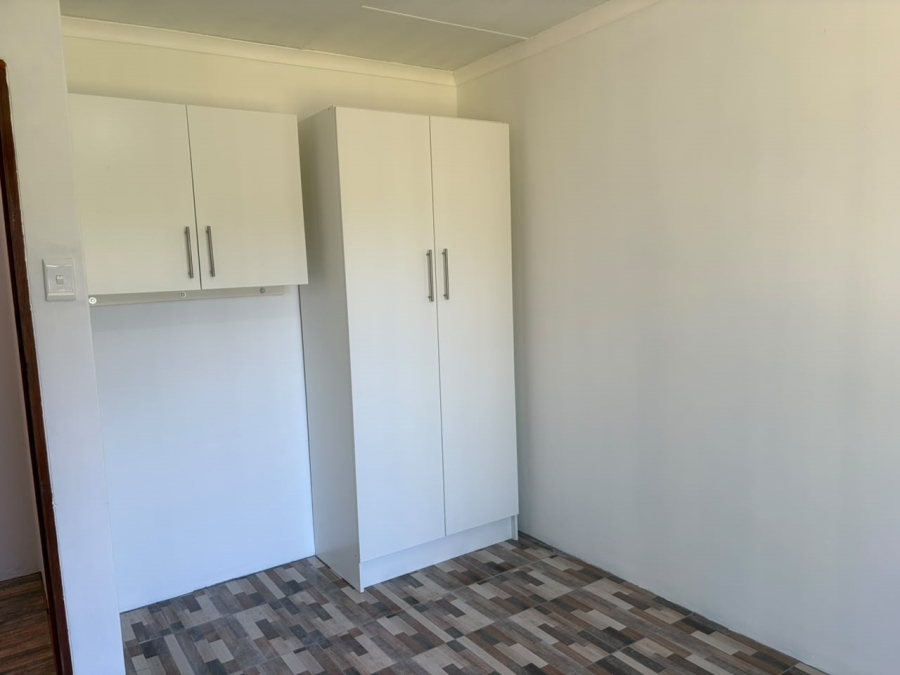 2 Bedroom Property for Sale in Bathurst Eastern Cape